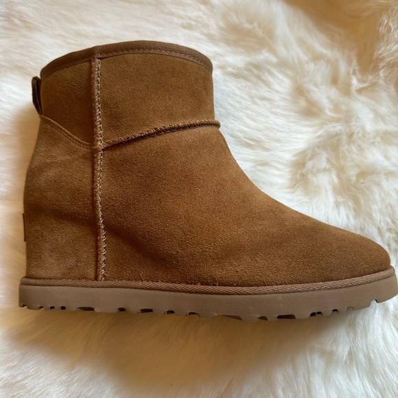 🆕 Ugg Classic Femme Mini - 6 - Picture 4 of 11
